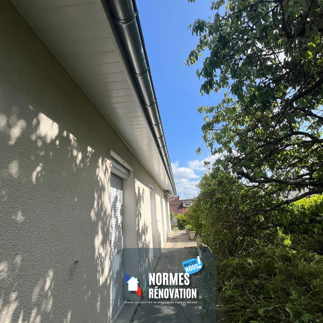 Avant / Après · Dessous de toit & gouttières rénovés - photo 3